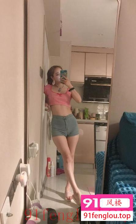 温柔性感新疆美女