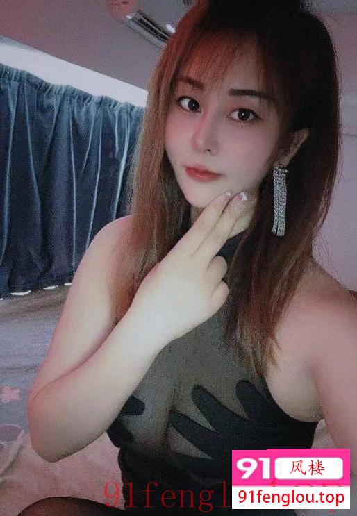 平湖大胸小姐姐