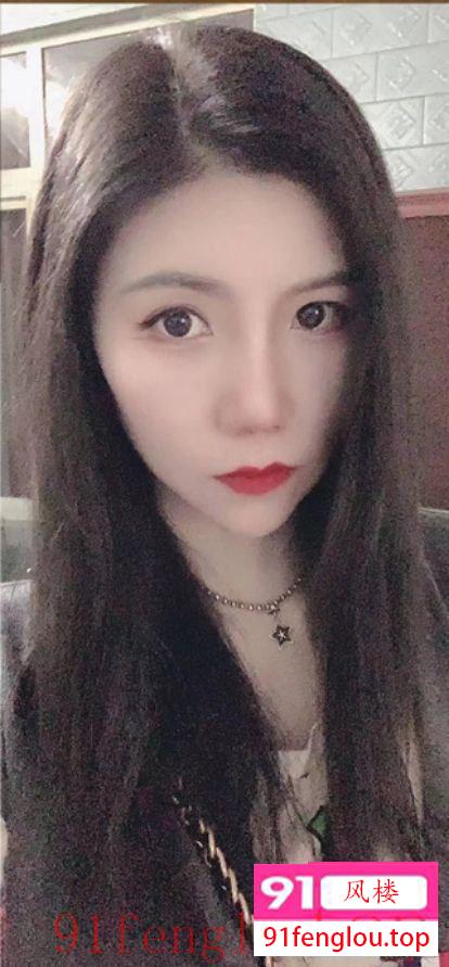 健身教练 比基尼身材  力量美感