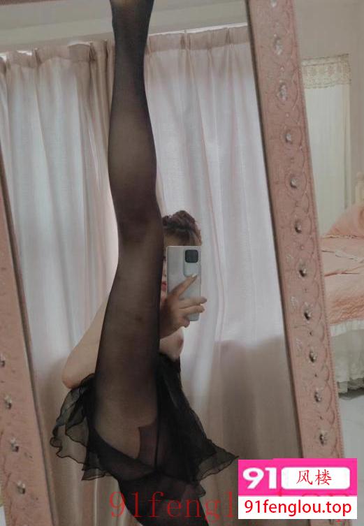 风骚大奶小辣妹