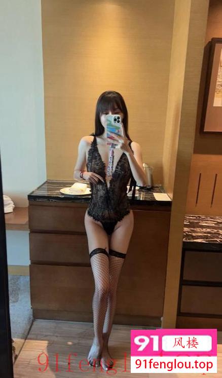 气质清纯颜值妹子