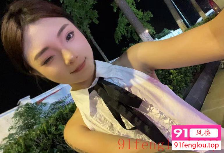 19岁高颜值气质美女